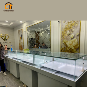 Thi Công Cửa Hàng 07